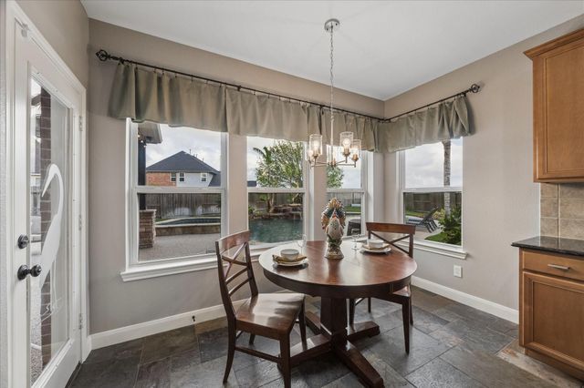 5604 Kingsfield Court, League City, TX 77573