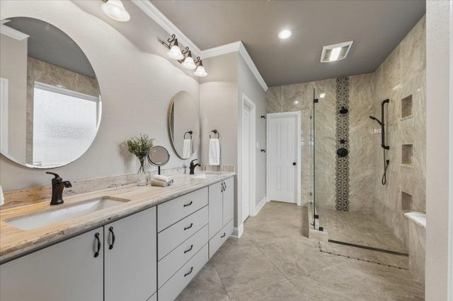 5604 Kingsfield Court, League City, TX 77573