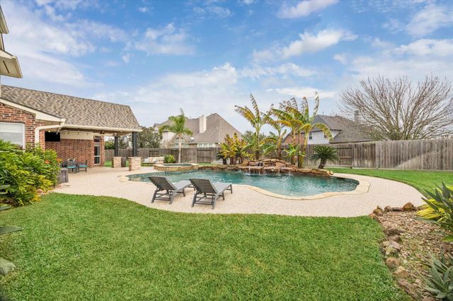 5604 Kingsfield Court, League City, TX 77573