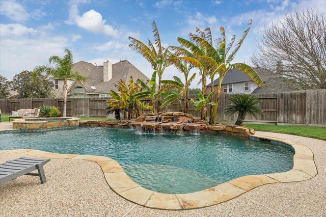 5604 Kingsfield Court, League City, TX 77573