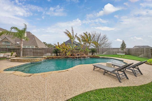 5604 Kingsfield Court, League City, TX 77573