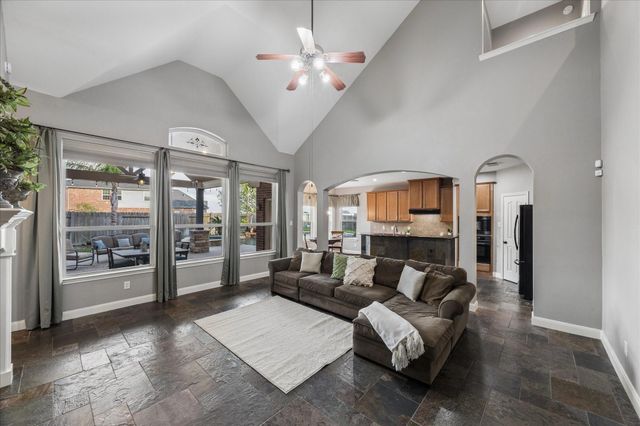 5604 Kingsfield Court, League City, TX 77573