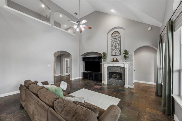 5604 Kingsfield Court, League City, TX 77573