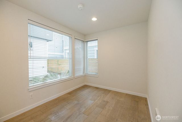 522 N 104th Street, Seattle, WA 98133