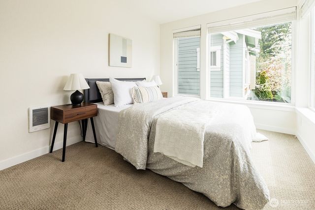 522 N 104th Street, Seattle, WA 98133