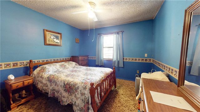 5943 Wheeler Road, Fayetteville, AR 72704