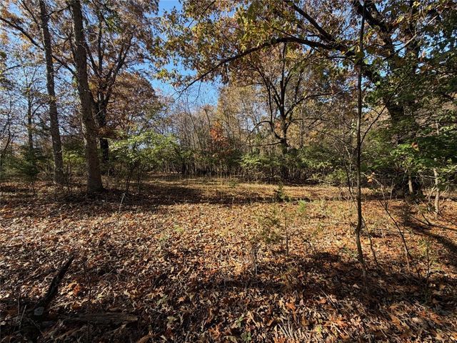 5943 Wheeler Road, Fayetteville, AR 72704