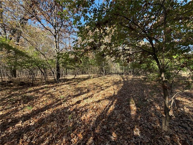 5943 Wheeler Road, Fayetteville, AR 72704