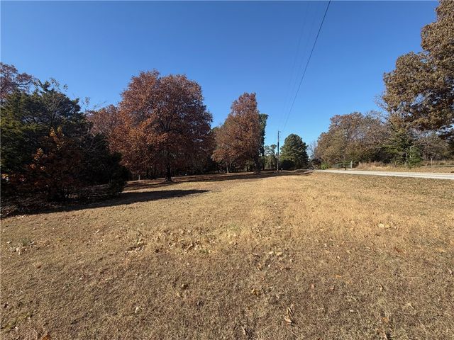 5943 Wheeler Road, Fayetteville, AR 72704