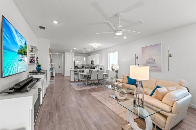 5726 Graceful Way, Delray Beach, FL 33484