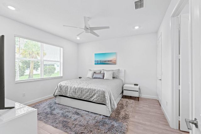 5726 Graceful Way, Delray Beach, FL 33484