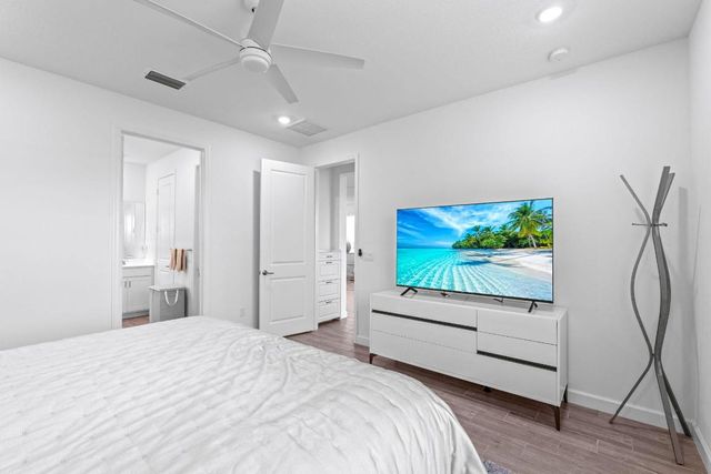 5726 Graceful Way, Delray Beach, FL 33484