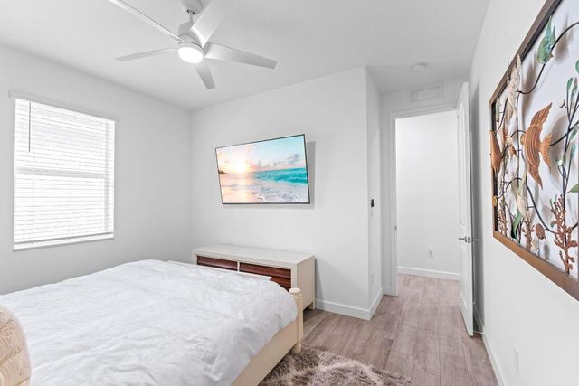 5726 Graceful Way, Delray Beach, FL 33484