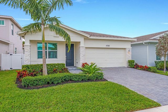 5726 Graceful Way, Delray Beach, FL 33484