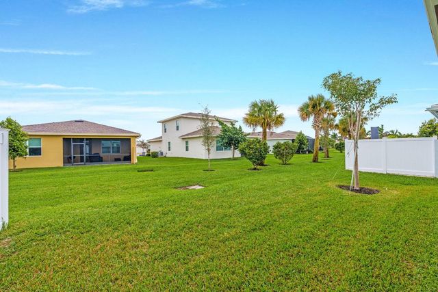 5726 Graceful Way, Delray Beach, FL 33484