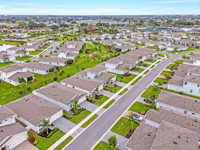 5726 Graceful Way, Delray Beach, FL 33484