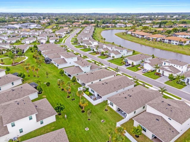 5726 Graceful Way, Delray Beach, FL 33484