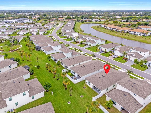 5726 Graceful Way, Delray Beach, FL 33484