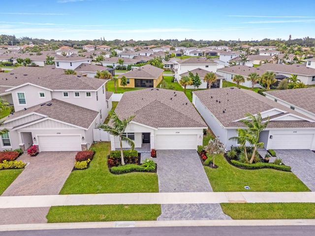 5726 Graceful Way, Delray Beach, FL 33484