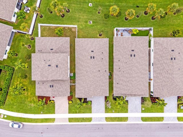 5726 Graceful Way, Delray Beach, FL 33484