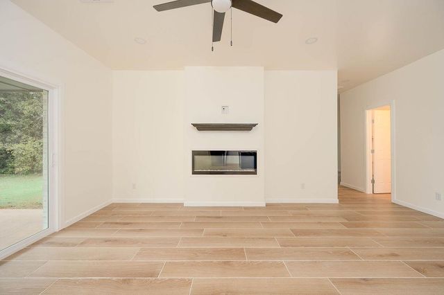 9717 NE 10th Street, Midwest City, OK 73130