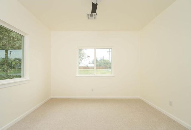 9717 NE 10th Street, Midwest City, OK 73130