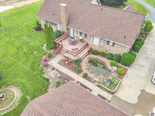 220 Rosebower Church Rd, Paducah, KY 42003