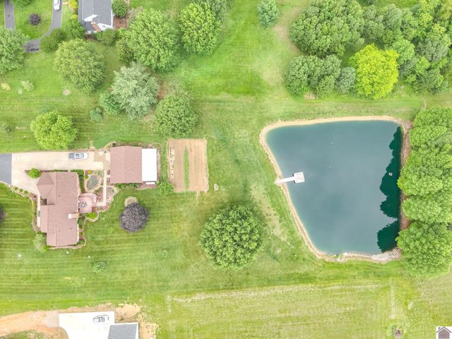 220 Rosebower Church Rd, Paducah, KY 42003