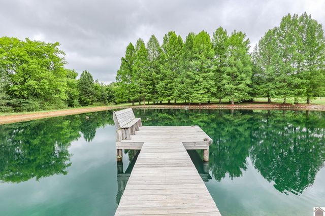 220 Rosebower Church Rd, Paducah, KY 42003