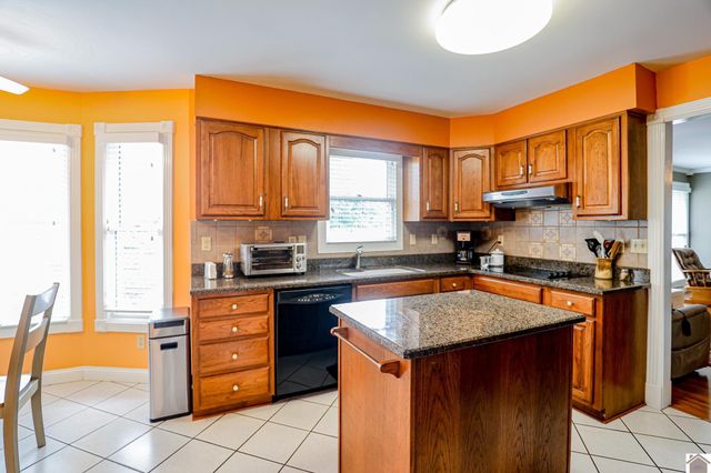 220 Rosebower Church Rd, Paducah, KY 42003