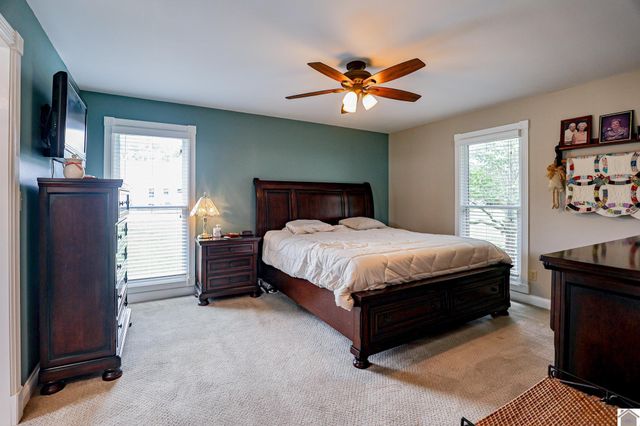 220 Rosebower Church Rd, Paducah, KY 42003