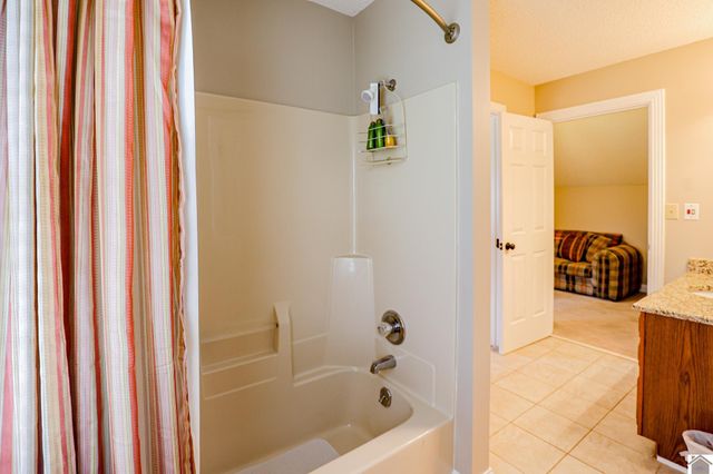 220 Rosebower Church Rd, Paducah, KY 42003
