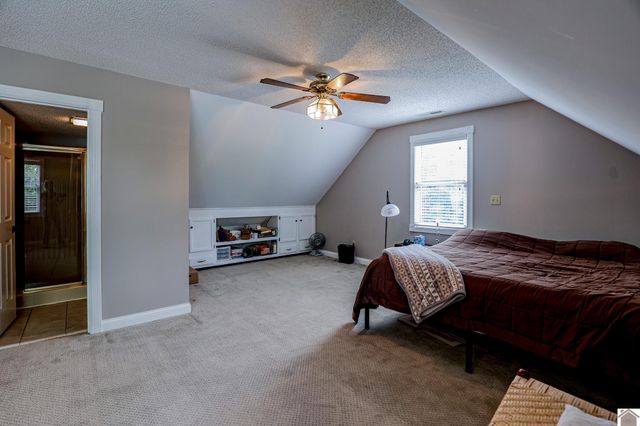 220 Rosebower Church Rd, Paducah, KY 42003