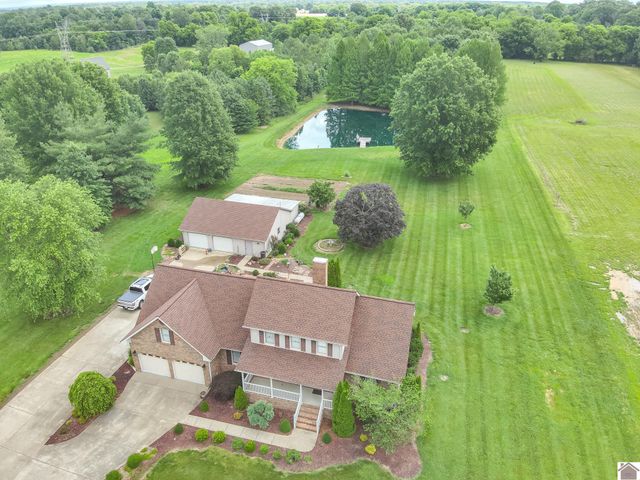 220 Rosebower Church Rd, Paducah, KY 42003