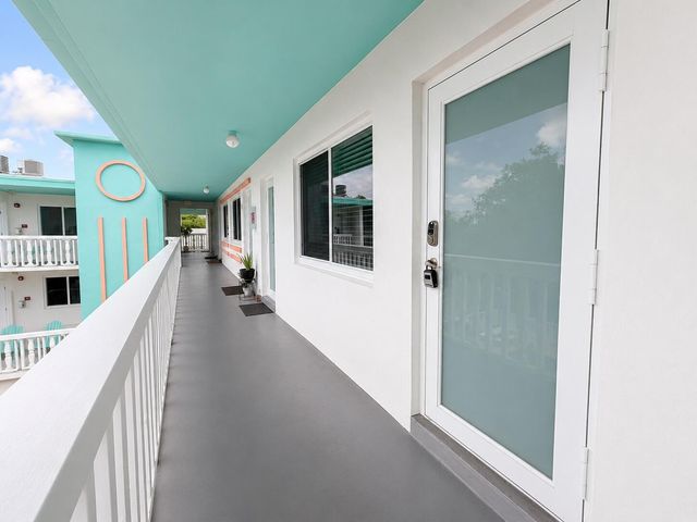 1857 Jefferson Street 304, Hollywood, FL 33020
