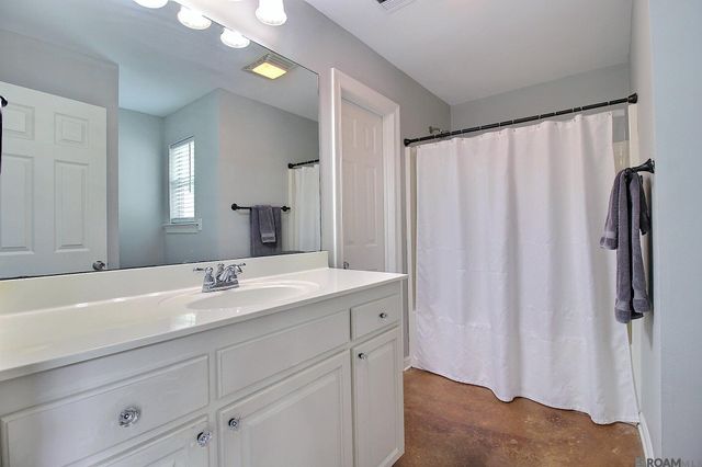 18005 Woodhaven Dr, Prairieville, LA 70769