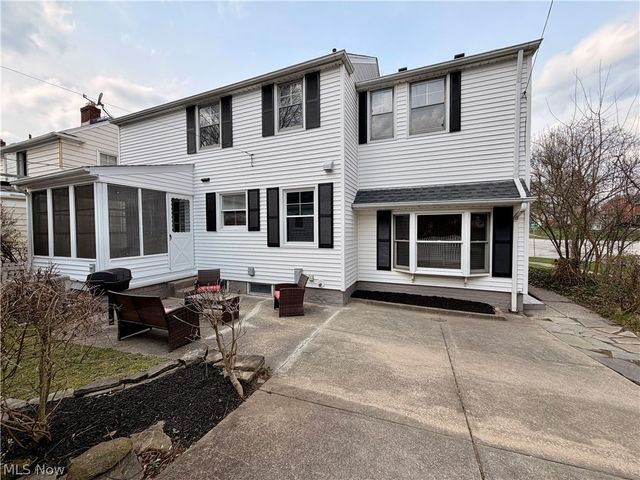 3954 Meadowbrook Boulevard, University Heights, OH 44118