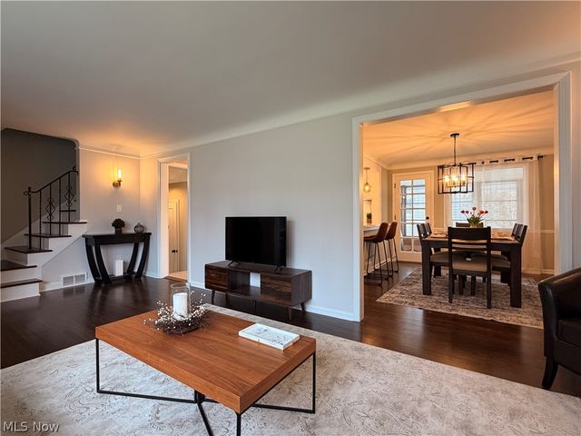 3954 Meadowbrook Boulevard, University Heights, OH 44118