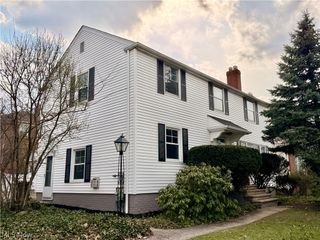 3954 Meadowbrook Boulevard, University Heights, OH 44118