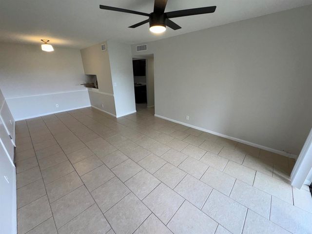 1790 Abbey Road 202, West Palm Beach, FL 33415