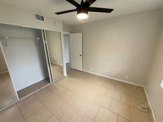 1790 Abbey Road 202, West Palm Beach, FL 33415