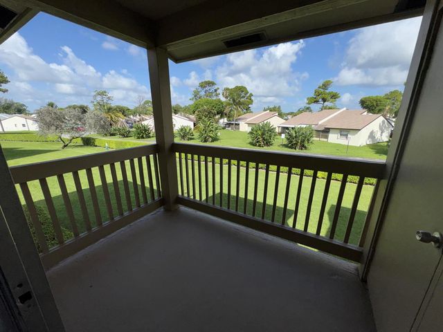 1790 Abbey Road 202, West Palm Beach, FL 33415