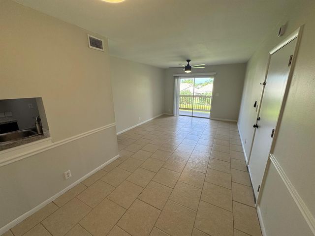 1790 Abbey Road 202, West Palm Beach, FL 33415