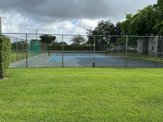 1790 Abbey Road 202, West Palm Beach, FL 33415