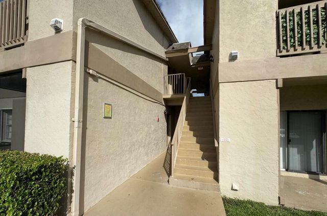 1790 Abbey Road 202, West Palm Beach, FL 33415