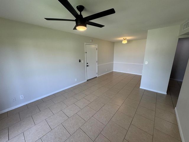 1790 Abbey Road 202, West Palm Beach, FL 33415