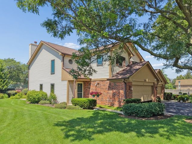328 Cromwell Court, Westmont, IL 60559