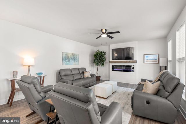 8109 CAMPFIRE LANE, Fredericksburg, VA 22407