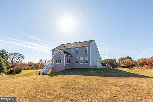 8109 CAMPFIRE LANE, Fredericksburg, VA 22407