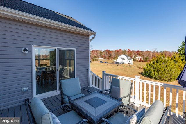 8109 CAMPFIRE LANE, Fredericksburg, VA 22407